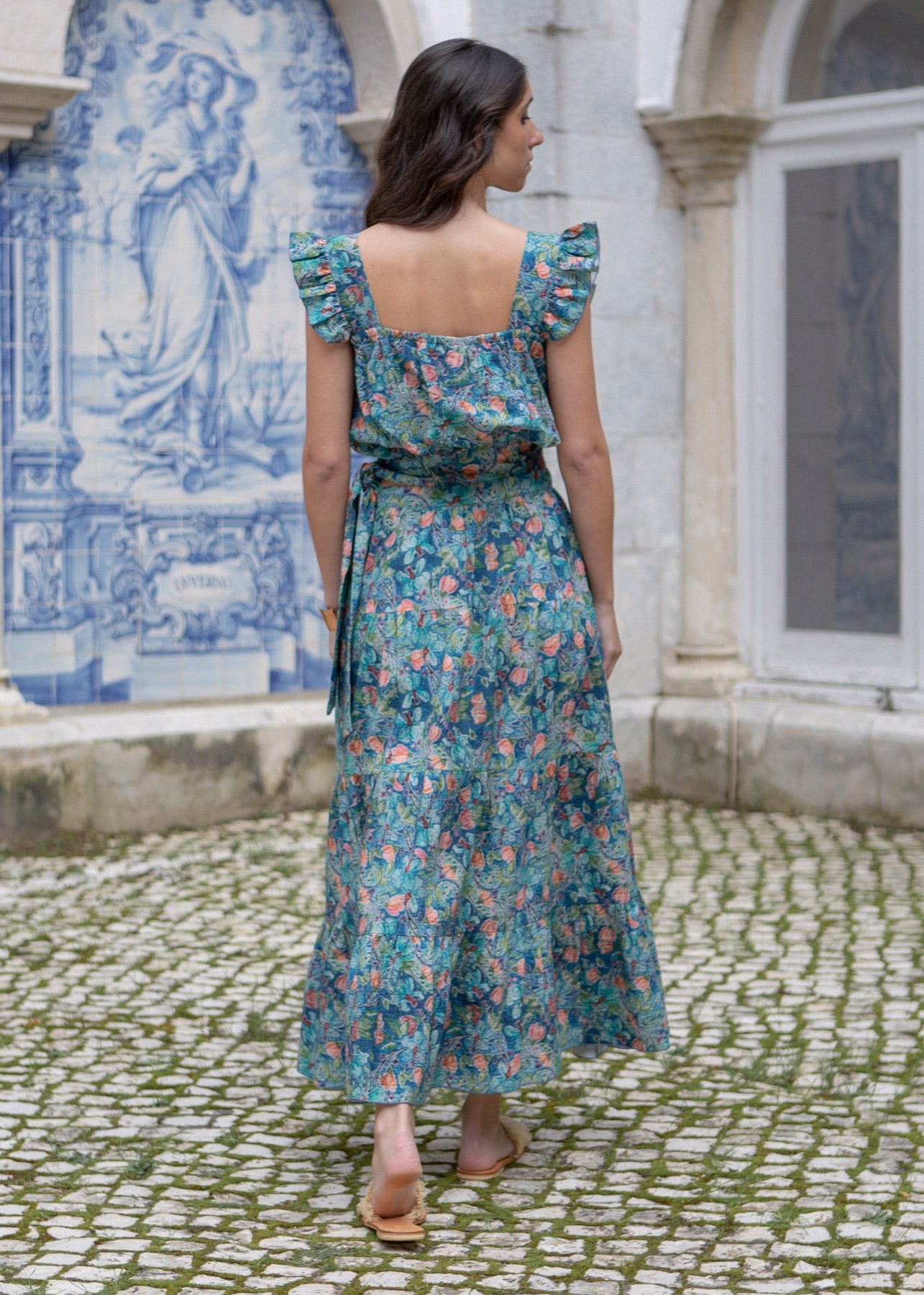 Iona Top - Flower Explosion Background Blue
